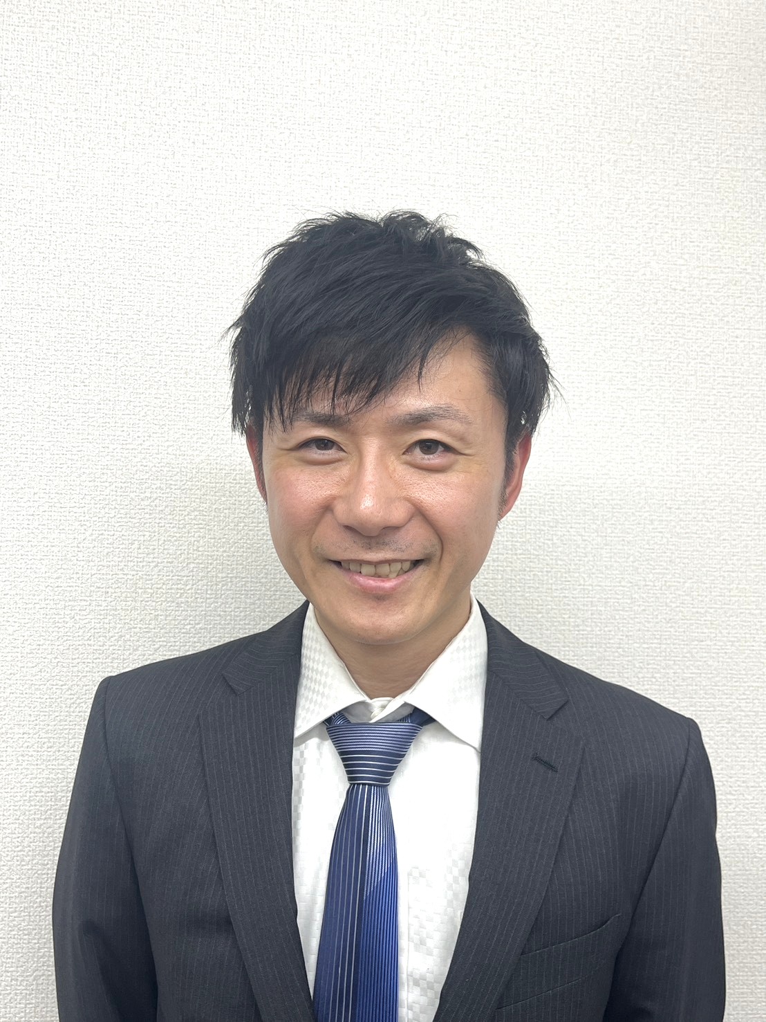 (株)CaNowHOMEの営業担当の鈴木　和也（すずき　かずや）